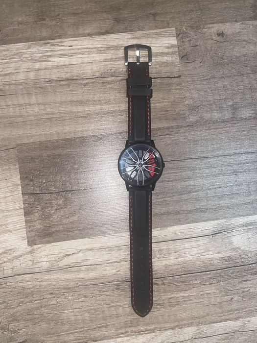 Stylowy meski zegarek