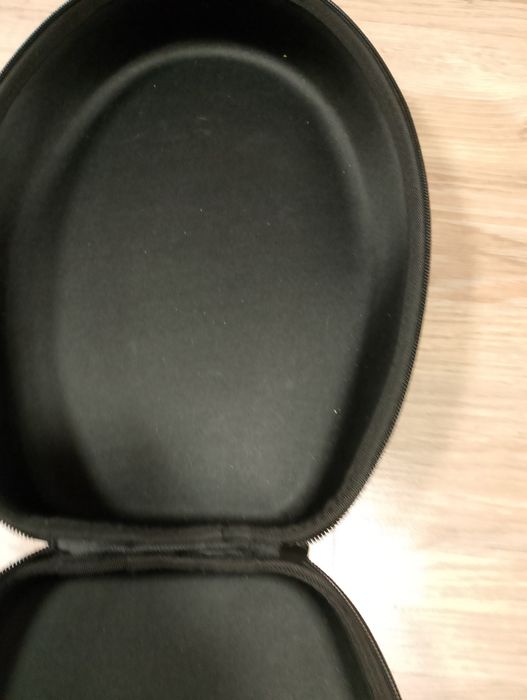 Twarde etui pokrowiec Khroom