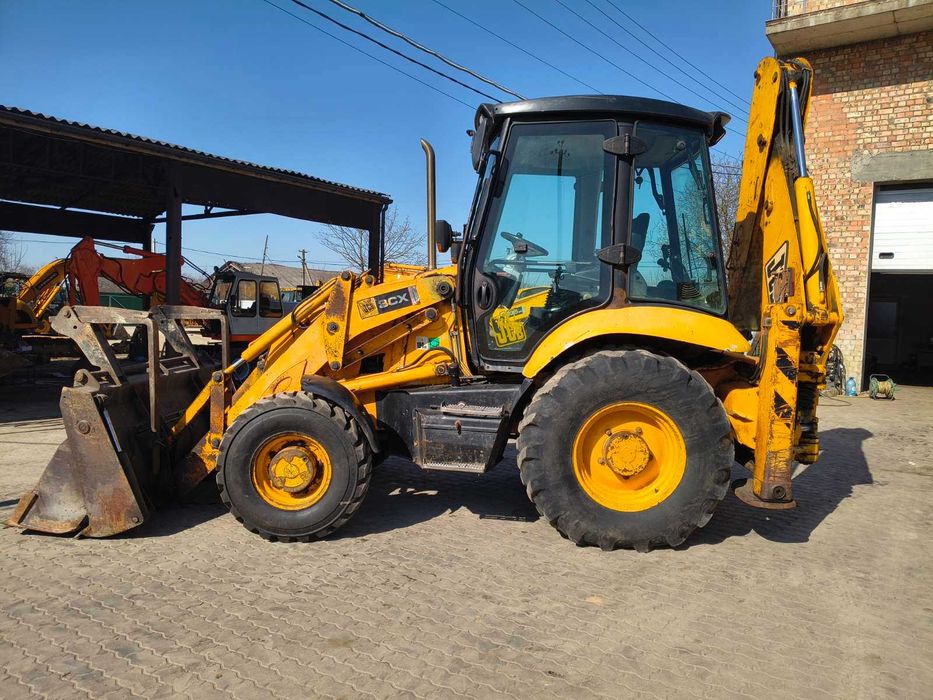 Екскаватор навантажувач JCB 3CX робочий екскаватор в наявності 2003 р