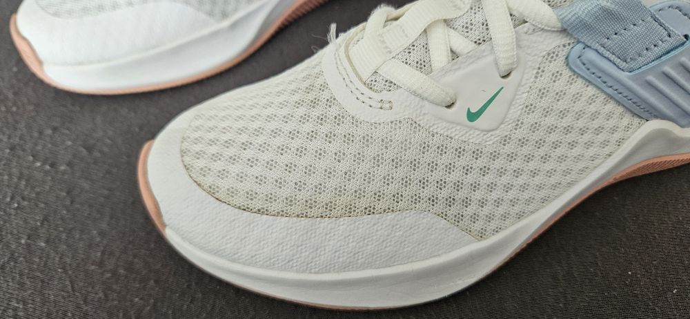 T Nike Mc Trainer buty damskie fitness
