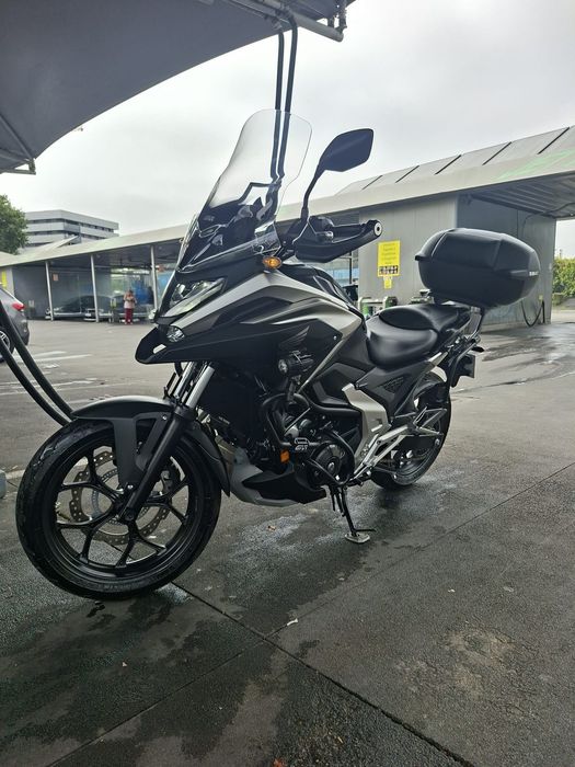 Honda NC750X  — 38.000 km / Pneus novos / Revisões documentadas