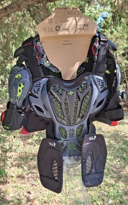 Панцир Alpinestars A10 FULL мото панцирь захист тіла  черепаха мото черепаха захист тулуба Leatt 6.5 5.5  kovi geon ендуро мотокрос
 та вагу до 100кг.