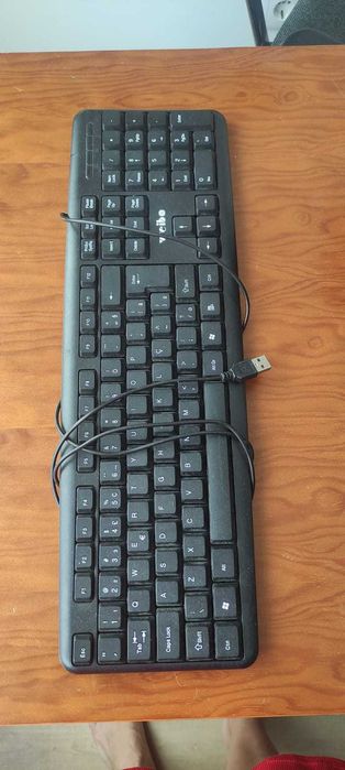 Caixa de som e teclado465960973999155202