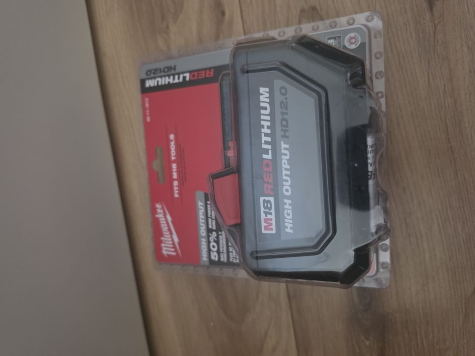 Akumulator  milwaukee  12ah m18