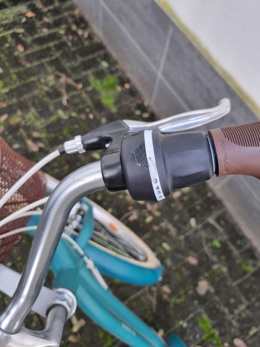 Bicicleta de cidade ELOPS 520 QUADRO BAIXO verde cedro