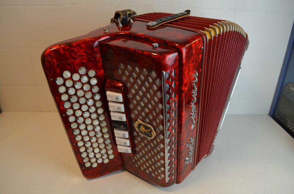 Acordeao Paolo Soprani Especial 3 voz. N 421