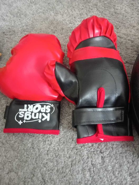 Conjunto de Boxe Infantil King's Sport - NOVO (Saco + Luvas + Base)