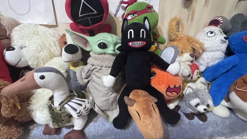 Мякі іграшки в ідеальному стані