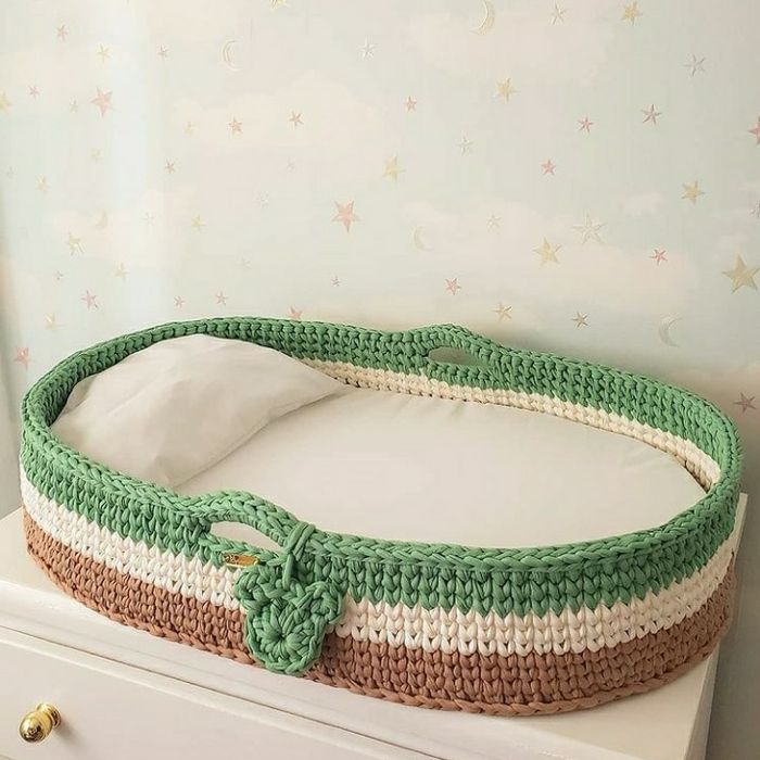 Tapetes, kit higiene, cestos organização, malas em crochet