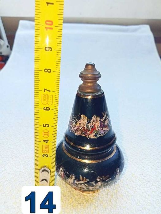 Stara Porcelana, Antyki