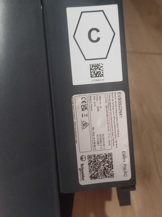 EVlink Pro AC ,  потужність 22 кВт.