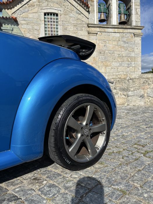 VW Beetle Cabrio 1.9TDI de 2004 - Excelente estado