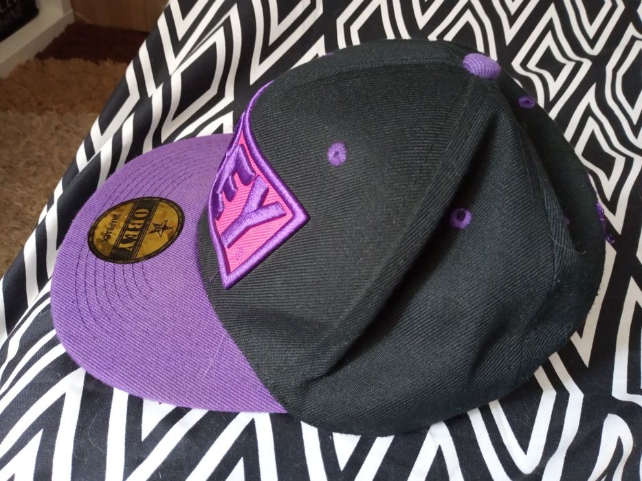Snapback czapka  Obey