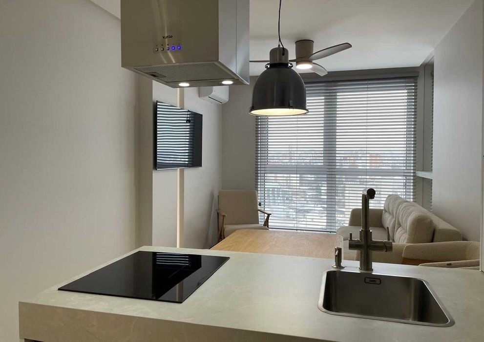 Світла 1 кімнатна квартира в ЖК Метрополь