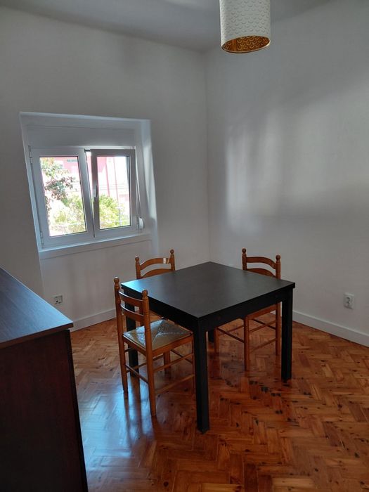 Quartos para arrendar em apartamento novo, no bairro madre deus, marvila, Lisboa