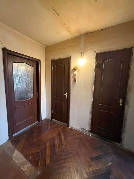 Продаж 3-кімнатної квартири на Сихові просп. Червоної Калини (Шувар)