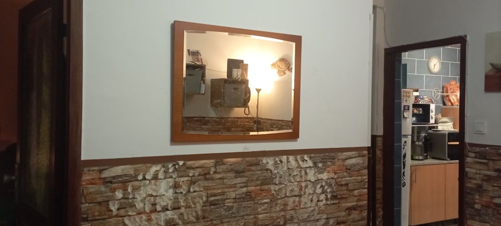 Móvel aparador  com espelho