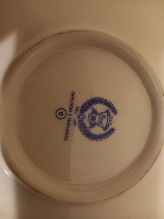 Jarrão em porcelana da cultura chinesa