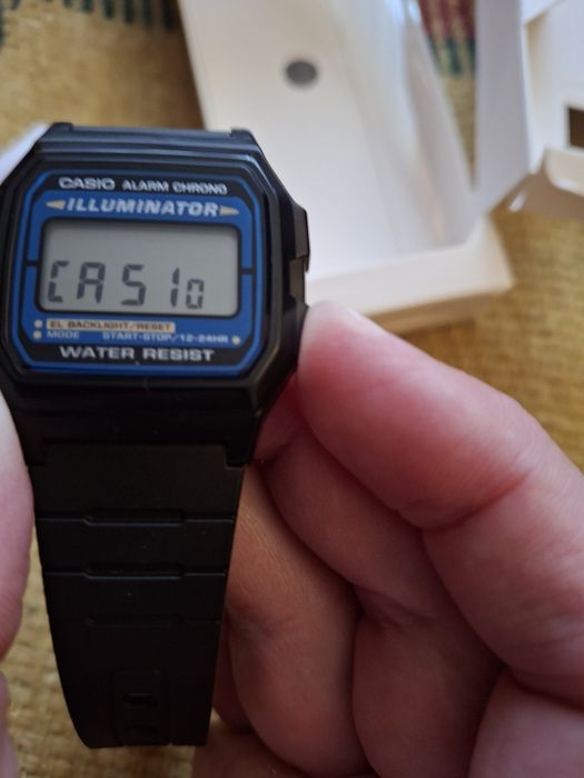 Годинник Casio F-105W