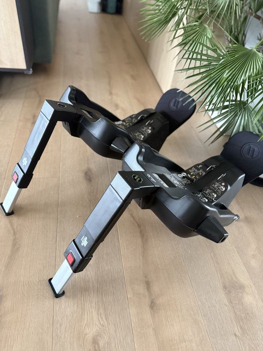 dwie bazy  i fotelik Avionaut pixel pro zestaw