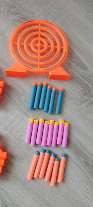 Pistolet Nerf, 2 pistolety, celownik, strzałki. Nowe