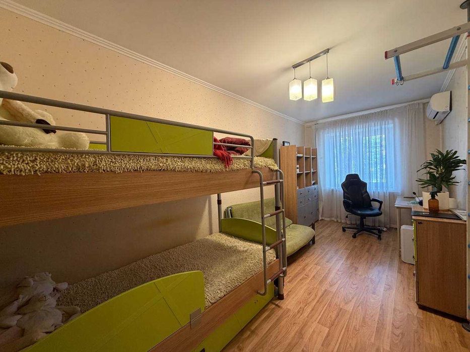 Продаж 3к квартири мікрорайон Виставка