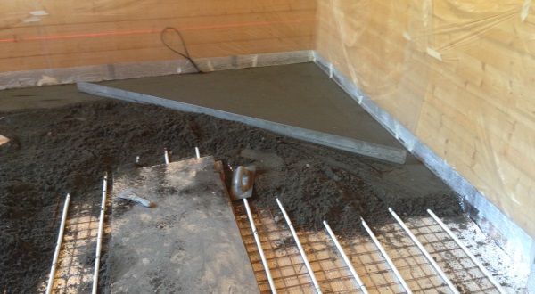 Стяжка підлоги напівсуха