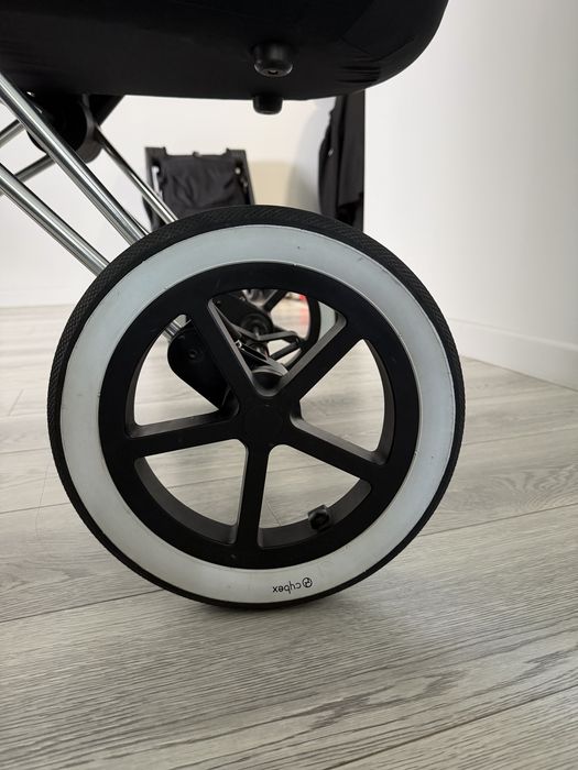 Коляска Cybex Priam Ferrari