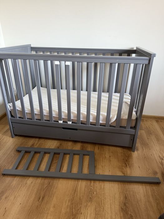 Łóżeczko regulowane + gratisy