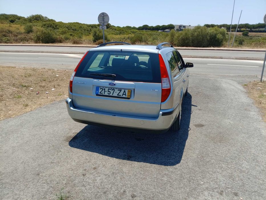 Ford Mondeo SW - 2004 foto 4