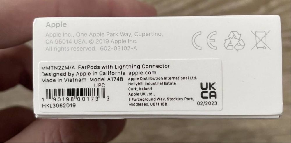 apple earpods lightning оригінал наушники проводные