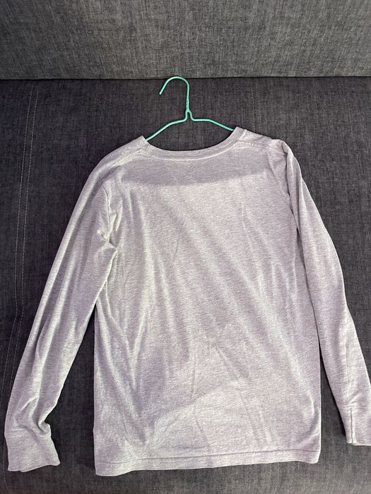 Лонгслив Adidas.