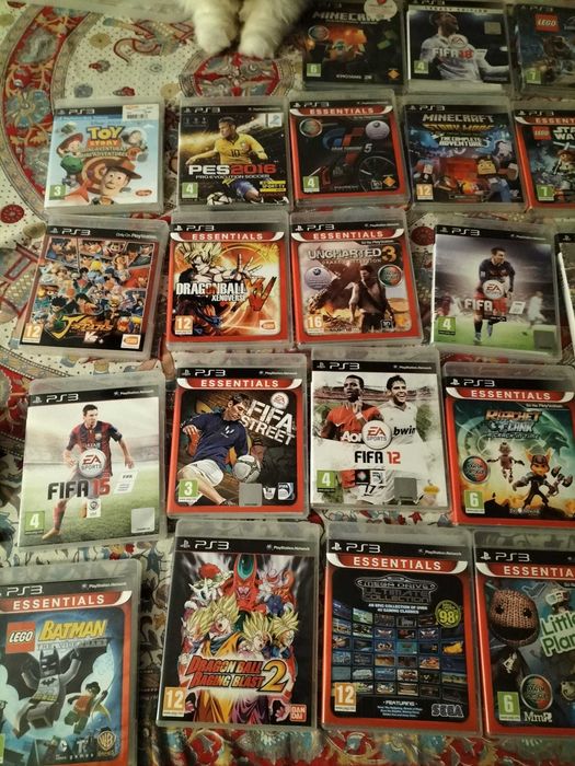 Pack : Play Station 3 (azul) 500gb + 5 comandos + 28 jogos originais