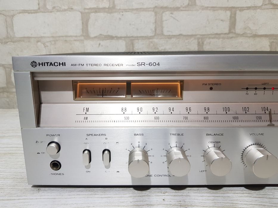 FM/AM Стерео ресивер Hitachi SR-604 б/у з Німеччини