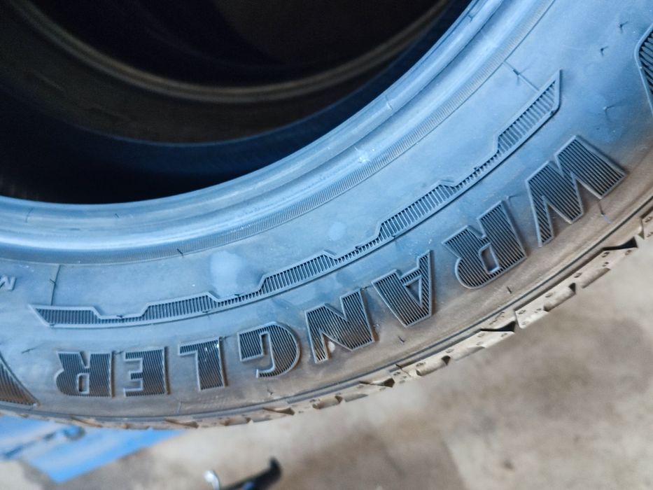 4 Pneus Goodyear Wrangler Territory HT 255 - 55  R20 110V