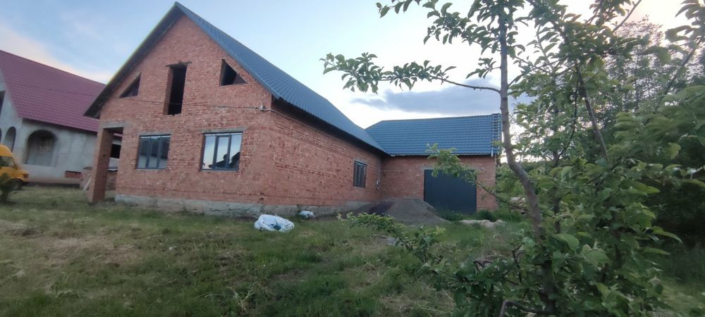 Продаж будинка  .