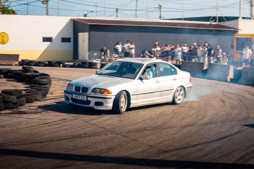 Bmw e46 323i sedan