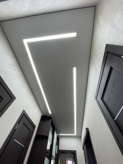 Натяжні стелі. Натяжные потолки