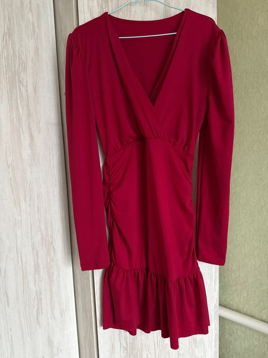 Гарна сукня нова