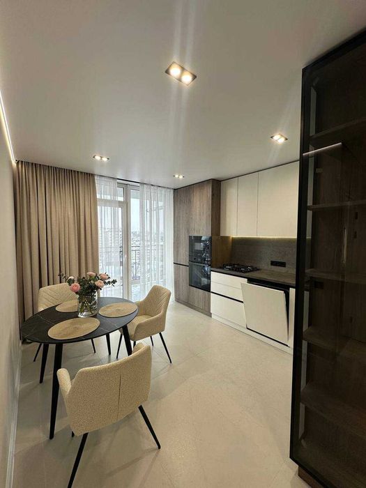 Продаж 1.5к квартири з ремонтом в новому ЖК Family Plaza - View 3