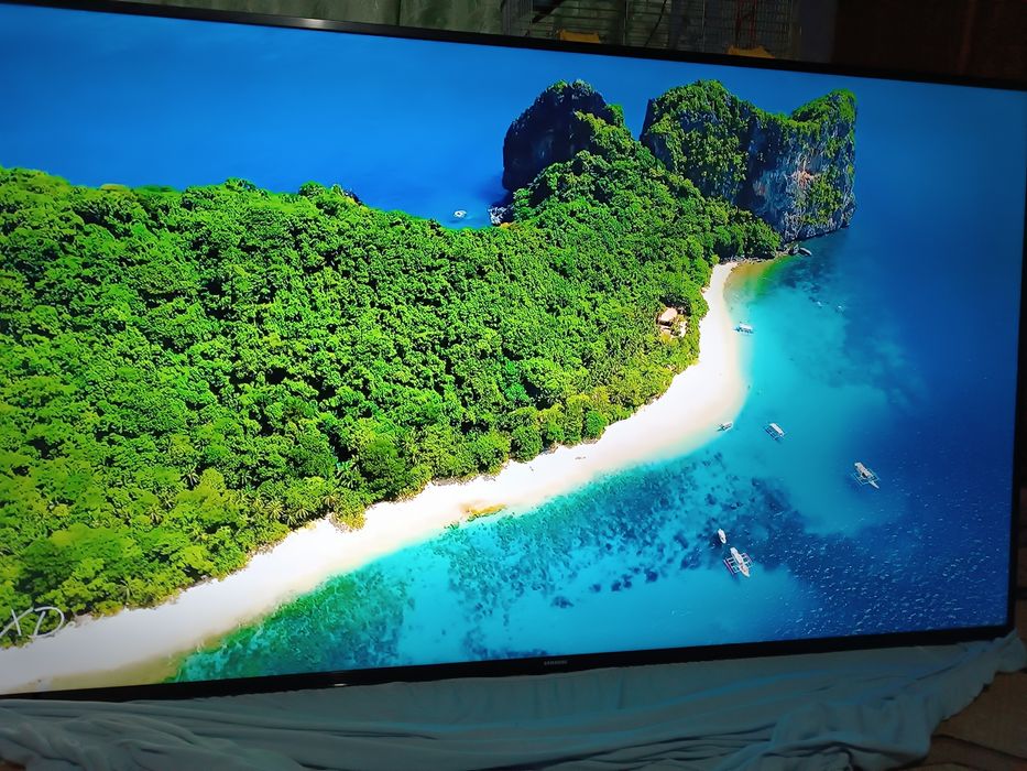 Samsung 70 4к телевізор