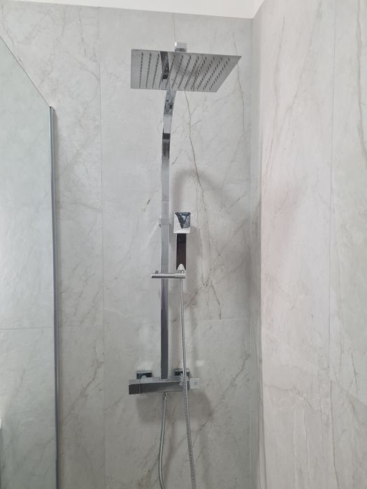 Coluna de duche termóstatica