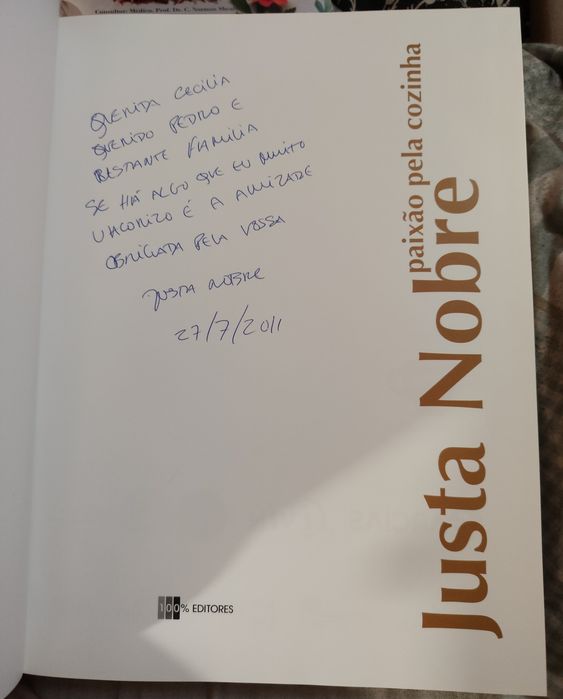 Livro "Justa Nobre - Paixão pela Cozinha" (Como Novo)