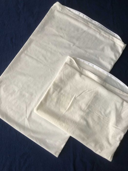 Наволочка водонепроникна білі English Home на блискавці 50x70 см