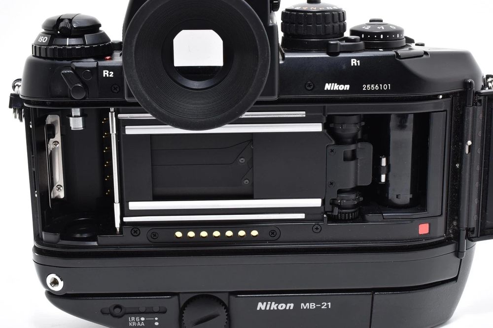 Nikon F4s + obiektyw 28-105 mm !!!