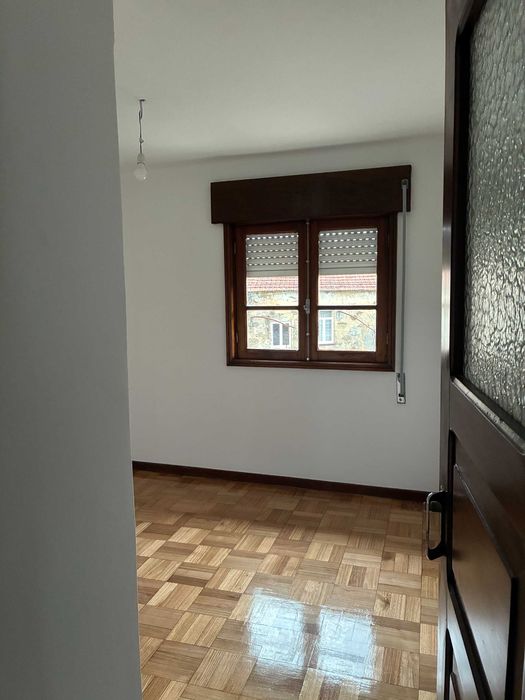 Arrenda-se  Imóveis / Apartamentos