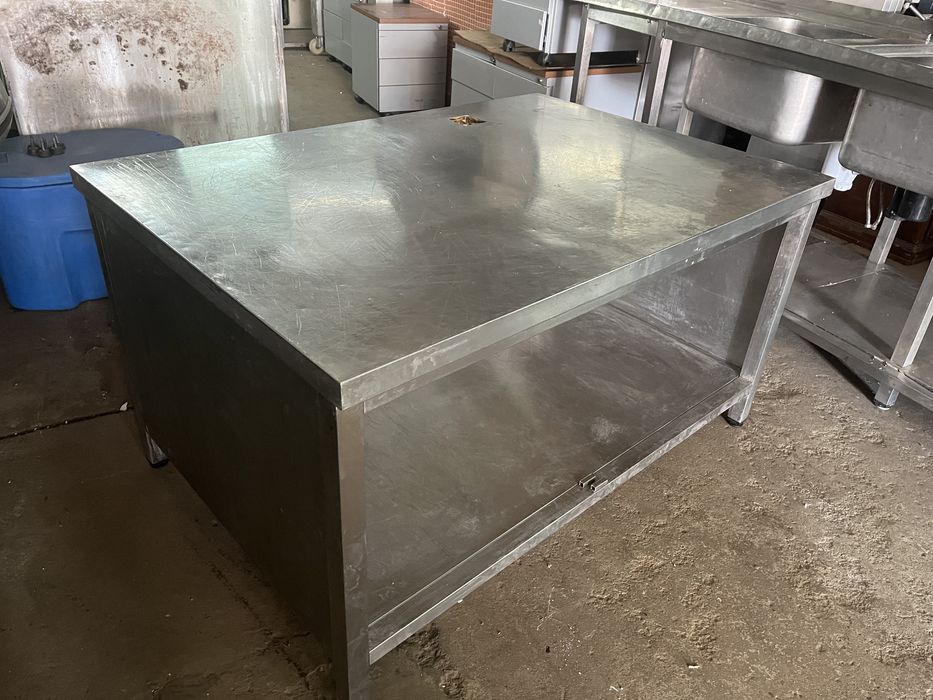 Escaparate Mesa em Inox 1.30 x 90