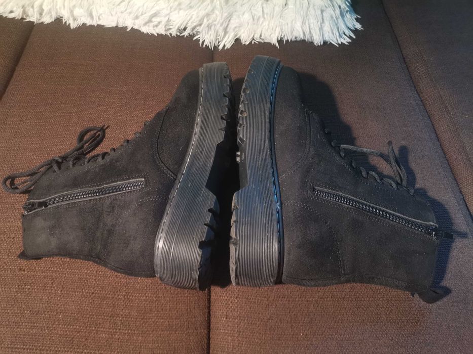 Buty zamszowe rozm. 40