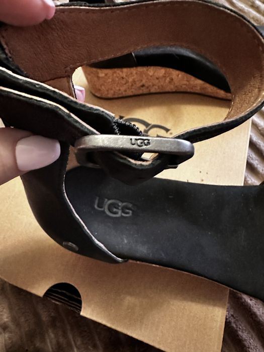 UGG фірмові босоніжки