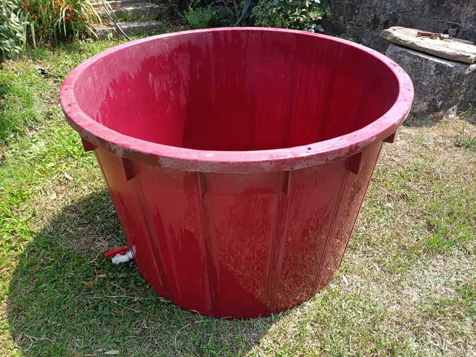 Dorna de plástico para vinho